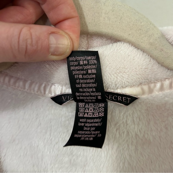 Victoria's Secret Plush Light Pink Soft Short Robe Women’s Size Medium Large - Picture 6 of 8